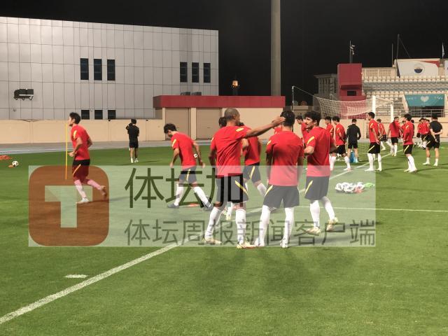 国足将在打完沙特后回国 正积极争取11月主场比赛